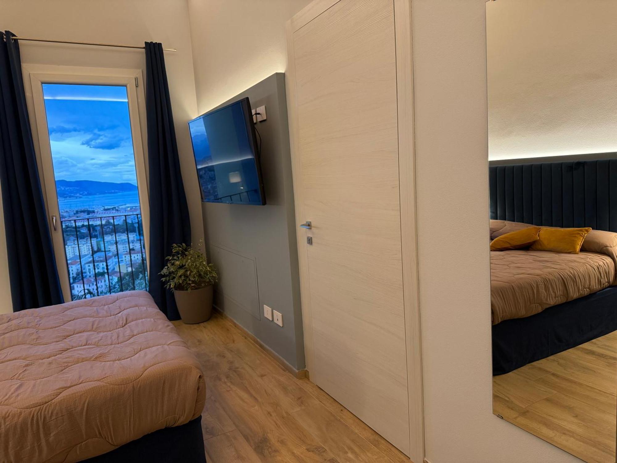88 Miglia Bed & Breakfast La Spezia Bagian luar foto
