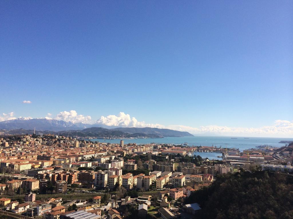 88 Miglia Bed & Breakfast La Spezia Bagian luar foto