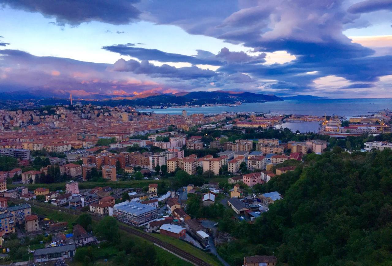 88 Miglia Bed & Breakfast La Spezia Bagian luar foto