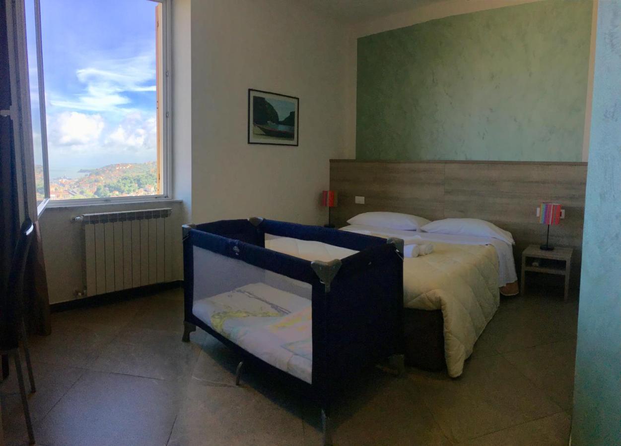 88 Miglia Bed & Breakfast La Spezia Bagian luar foto